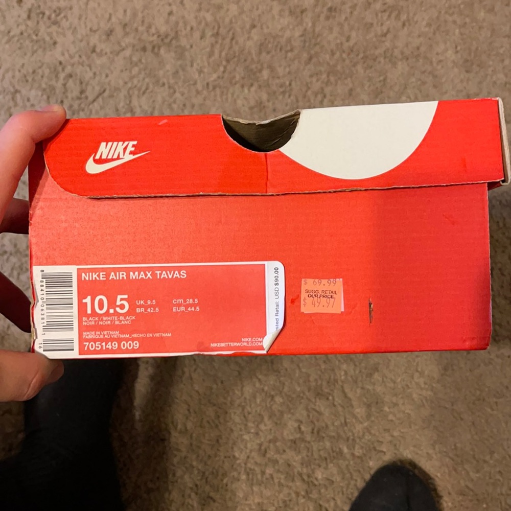 Black Nike Air Max Tavas